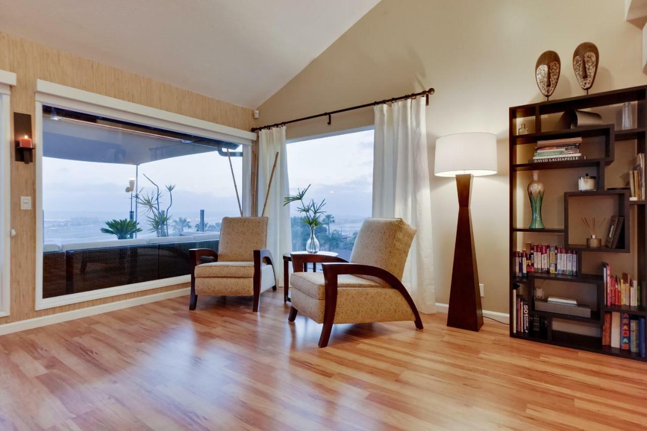 Holiday home Incredible Hilltop Luxury Bay View Retreat